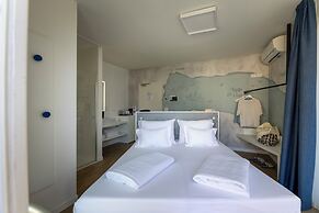 Hi Hotels Torbole Pool & Spa