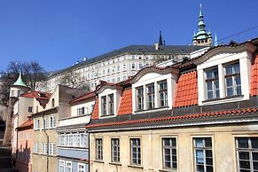 Residence Thunovska 19