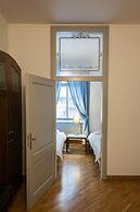 Residence Thunovska 19