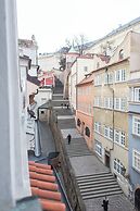 Residence Thunovska 19