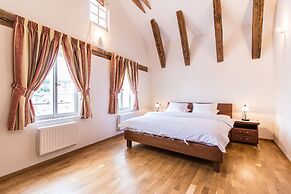 Residence Thunovska 19