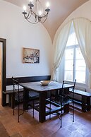 Residence Thunovska 19