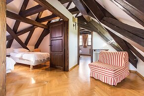 Residence Thunovska 19