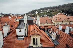 Residence Thunovska 19