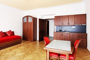 Residence Thunovska 19