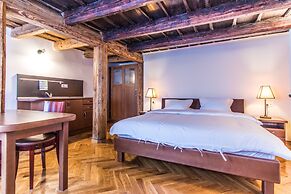 Residence Thunovska 19