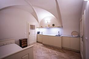 Residence Thunovska 19