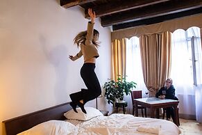 Residence Thunovska 19