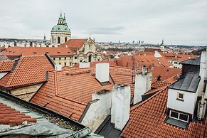 Residence Thunovska 19