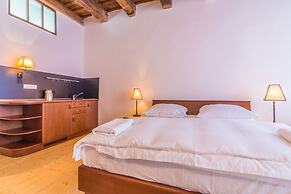 Residence Thunovska 19