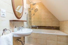 Residence Thunovska 19