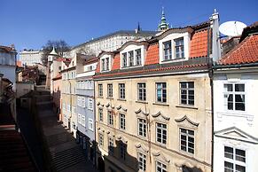 Residence Thunovska 19