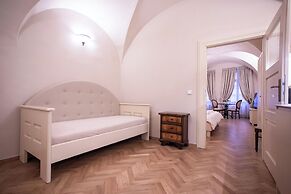 Residence Thunovska 19