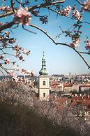 Hunger Wall Residence