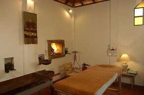 Amritara Shalimar Spice Garden Resort & Spa