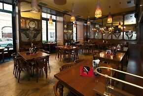 Old Town Square Apartments