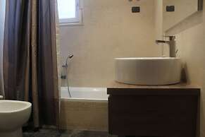 Stasera A Casa Da ME