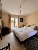 Brit Hotel Lannion Perros