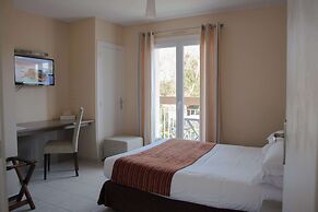 Brit Hotel Lannion Perros