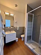 Brit Hotel Lannion Perros