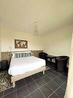 Brit Hotel Lannion Perros