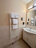 Brit Hotel Lannion Perros