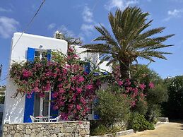 Anemos Studios & Apartments