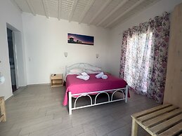 Anemos Studios & Apartments