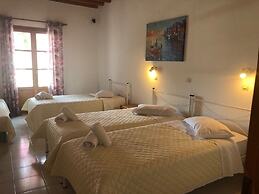 Anemos Studios & Apartments