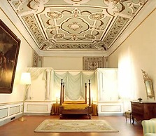 Palazzo Tucci Residenza d'Epoca