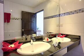 Crystal Bay Yacht Club