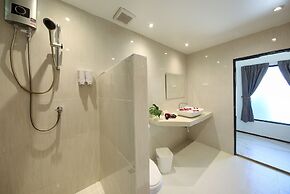 Crystal Bay Yacht Club