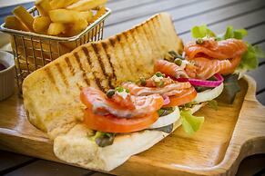 Crystal Bay Yacht Club