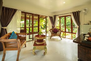 Crystal Bay Yacht Club