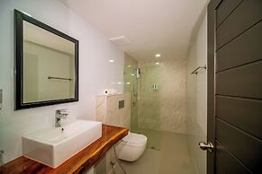 Crystal Bay Yacht Club