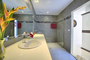 Crystal Bay Yacht Club