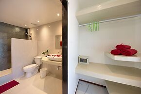 Crystal Bay Yacht Club