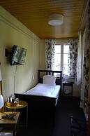 Alpenrose Hotel & Gardens