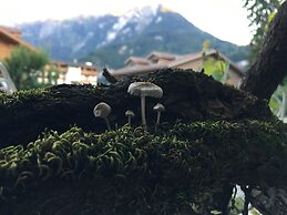 Alpenrose Hotel & Gardens