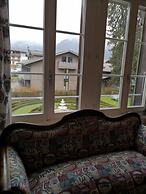 Alpenrose Hotel & Gardens