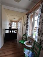 Alpenrose Hotel & Gardens