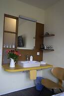 Alpenrose Hotel & Gardens