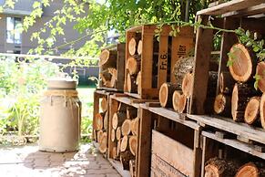 Alpenrose Hotel & Gardens