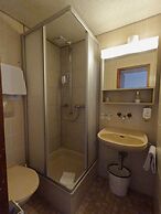 Alpenrose Hotel & Gardens