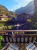 Alpenrose Hotel & Gardens