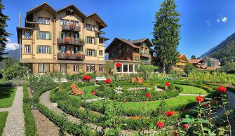 Alpenrose Hotel & Gardens