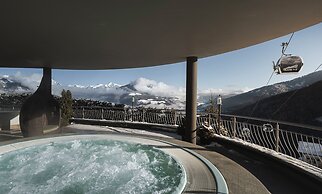 Kronplatz Resort Hotel Kristall