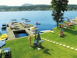 Barry Memle Lake Side Resort