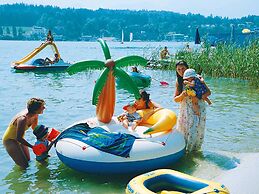Barry Memle Lake Side Resort