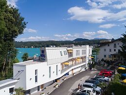 Barry Memle Lake Side Resort
